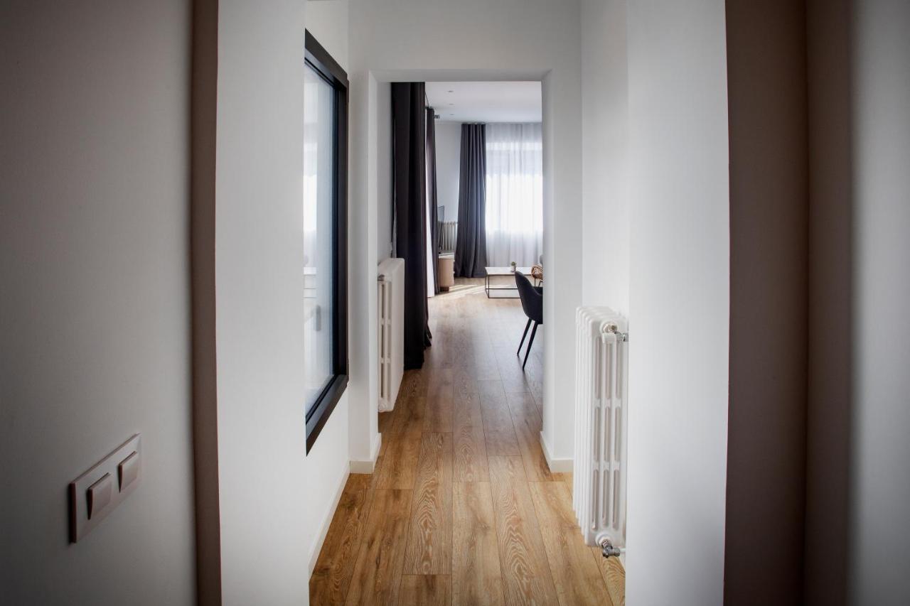 Nc Apartments Rambla 32 Фигерас Екстериор снимка